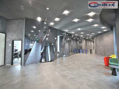 Pronájem kanceláří 600 m², Praha 6 - Vokovice - 772