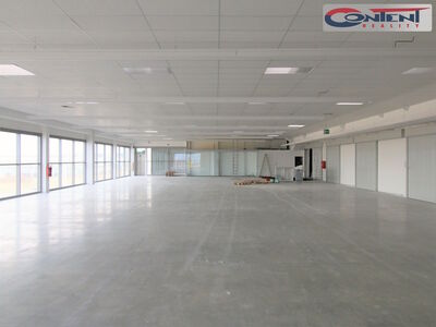 Pronájem obchodních prostor 800 m² +130 m² sklad, Jažlovice - 1444