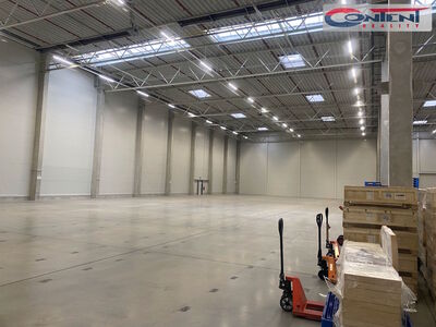 Podnájem skladu 2.000 m² Pavlov, D6 - 7986