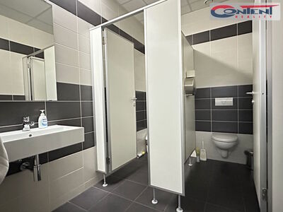 Prodej komerčního areálu 4.300 m², Praha 9 - Satalice - 13554