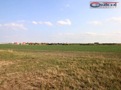 Pronájem komerčního areálu 11.000 m², Praha 9, Satalice u D10 - 17369
