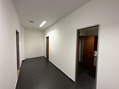 Exkluzivně pronájem kancelářských prostor 186 m², Praha 10 - Hostivař - 26439