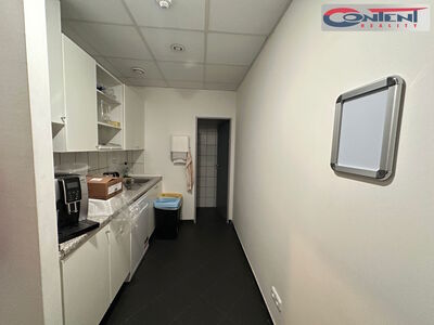 Pronájem skladu, výrobních prostor 653 m², Praha 5 - Zličín, D5 - 61143