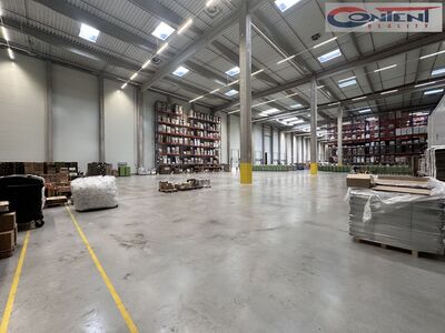 Pronájem skladu, výrobních prostor 3.000 m², Hradec Králové - 63726