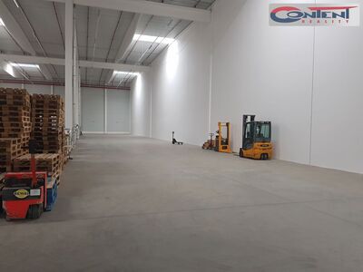 Podnájem skladu 860 m², Olomouc, Hněvotín - 64208