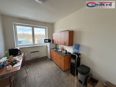 Pronájem skladu, výrobních prostor 2.110 m², Kladno - 64467