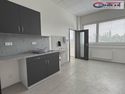 Pronájem skladového prostoru a kanceláří 664 m², Hradec Králové - Slezské Předmněstí - 64773