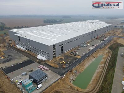 Pronájem skladu, výrobních prostor 13.000 m², Cheb, D6 - 64830