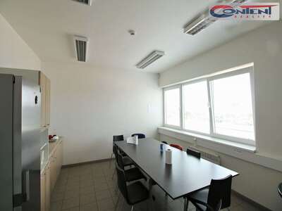Pronájem skladu, výrobních prostor 2.779 m², Hostivice, D6 - 67547