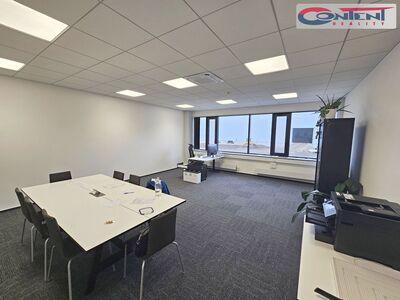 Pronájem skladu, výrobních prostor 10.000 m², Aš, D6 - 68421