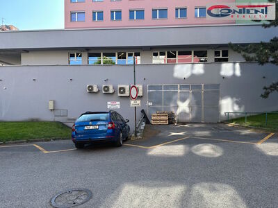 Pronájem obchodních prostor, skladu 754 m², Praha 4 - Nusle - 68537