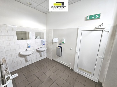 Pronájem skladu, výrobních prostor 2.140 m², Bruntál - 69570