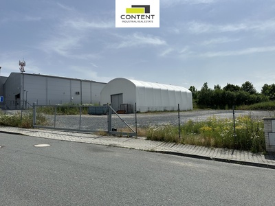 Pronájem zpevněného pozemku o velikosti 2.677 m² na D1, exit 15 - 74664
