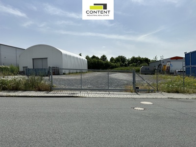 Pronájem zpevněného pozemku o velikosti 2.677 m² na D1, exit 15 - 74667