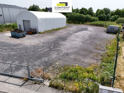 Pronájem zpevněného pozemku o velikosti 2.677 m² na D1, exit 15 - 74675