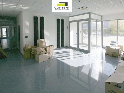 Pronájem prodejního skladu, výrobních prostor 7.000 m², Tábor, D3 - 82710