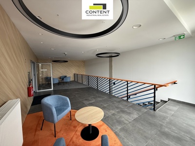 Prodej komerčního areálu 12.792m², Praha - Východ  - 84647