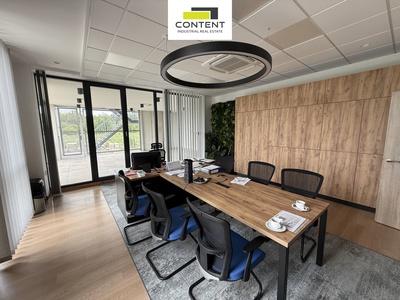 Prodej komerčního areálu 12.792m², Praha - Východ  - 84649