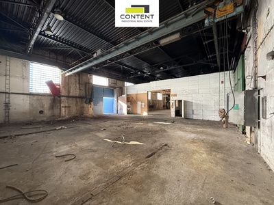 Pronájem skladových, výrobních prostor 666 m², Kladno, D6 a D7 - 85684