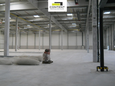 Pronájem skladu, výrobních prostor 5.667 m², Úžice, D8 - 90503