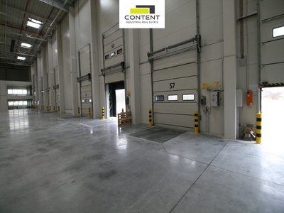 Pronájem skladu nebo výrobních prostor 16.210 m², Praha - východ, D11 - 90605