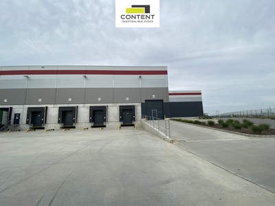 Pronájem skladu nebo výrobních prostor 16.210 m², Praha - východ, D11 - 90606