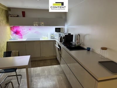 Pronájem showroomu  1100 - 1500 m², Praha Pankrác, 5. května - 98197