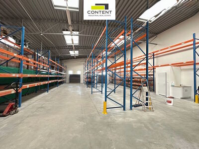 Pronájem skladu 300 m², Vestec - 98521