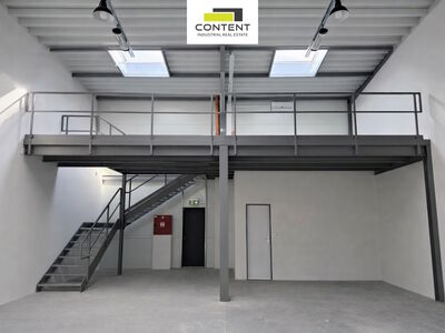 Prodej samostatného komerčního areálu 4387 m², skladové prostory 1.160 m², Býkev - 102852