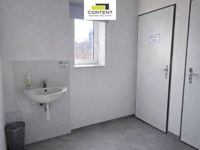 Prodej samostatného komerčního areálu 4387 m², skladové prostory 1.160 m², Býkev - 102856