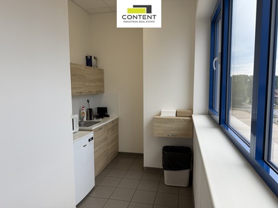 Pronájem skladu, výrobních prostor 7.018 m², Hradec Králové - 109087