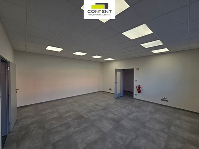 Pronájem skladu, výrobních nebo obchodních prostor 1261 m², Karlovy Vary - Dvory - 109975