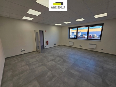 Pronájem skladu, výrobních nebo obchodních prostor 1261 m², Karlovy Vary - Dvory - 109978