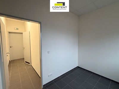 Pronájem skladu, výrobních prostor 1026 m², Kladno, D6 a D7 - 113182