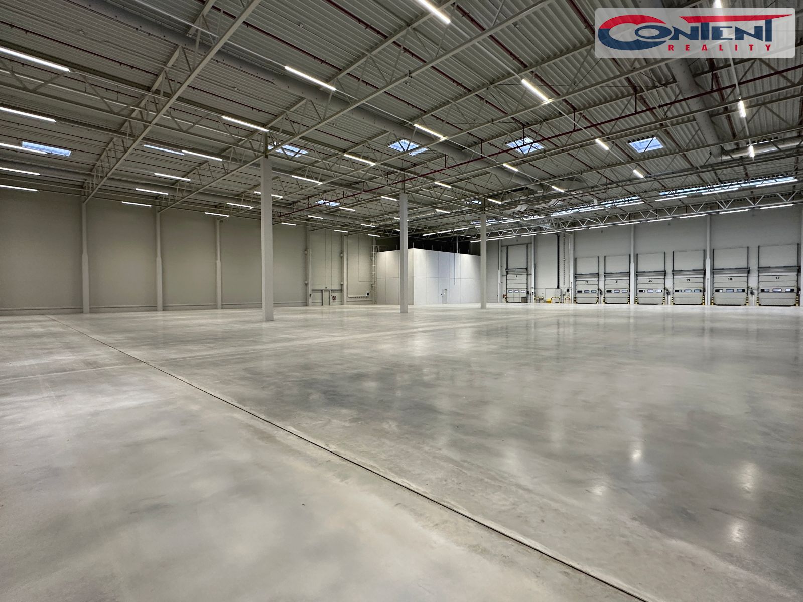 Pronájem skladu, výrobních prostor 6.800 m² Ostředek, D1