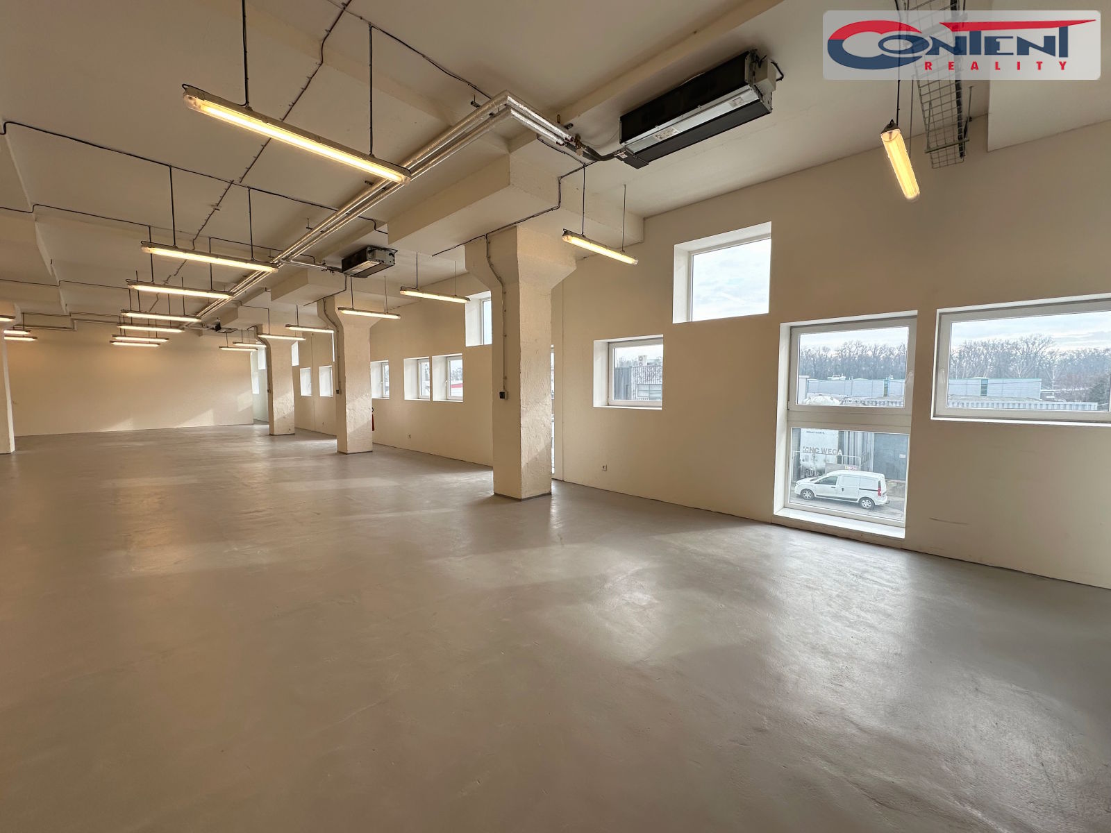 Pronájem skladu, výrobních prostor 435 m², Měšice, Praha-východ