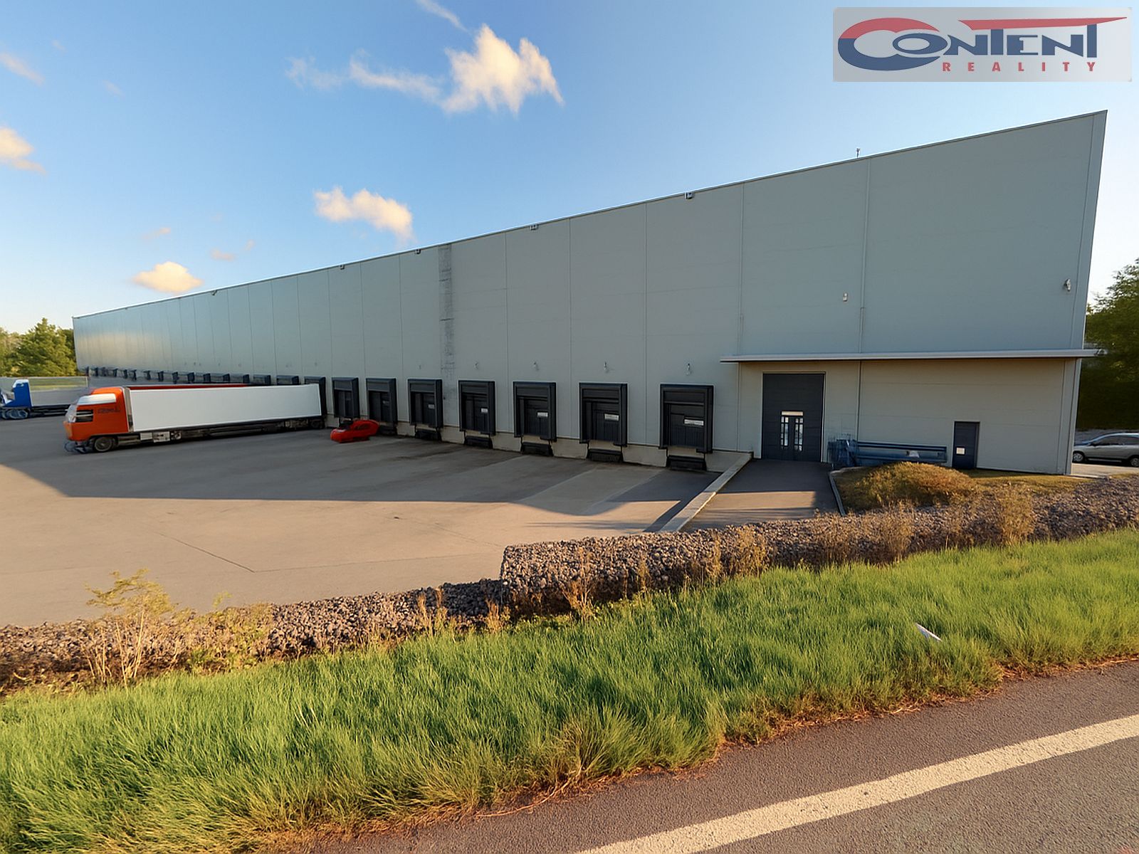 Pronájem kvalitních industriálních prostor 2.642 m², Humpolec