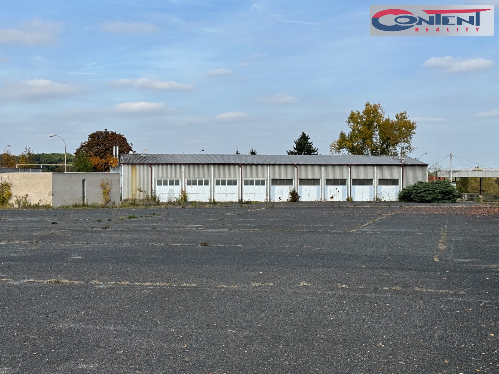 Exkluzivní pronájem haly 300-1.200 s venkovní plochou až 17.000 m², Praha - Satalice, D10, D11