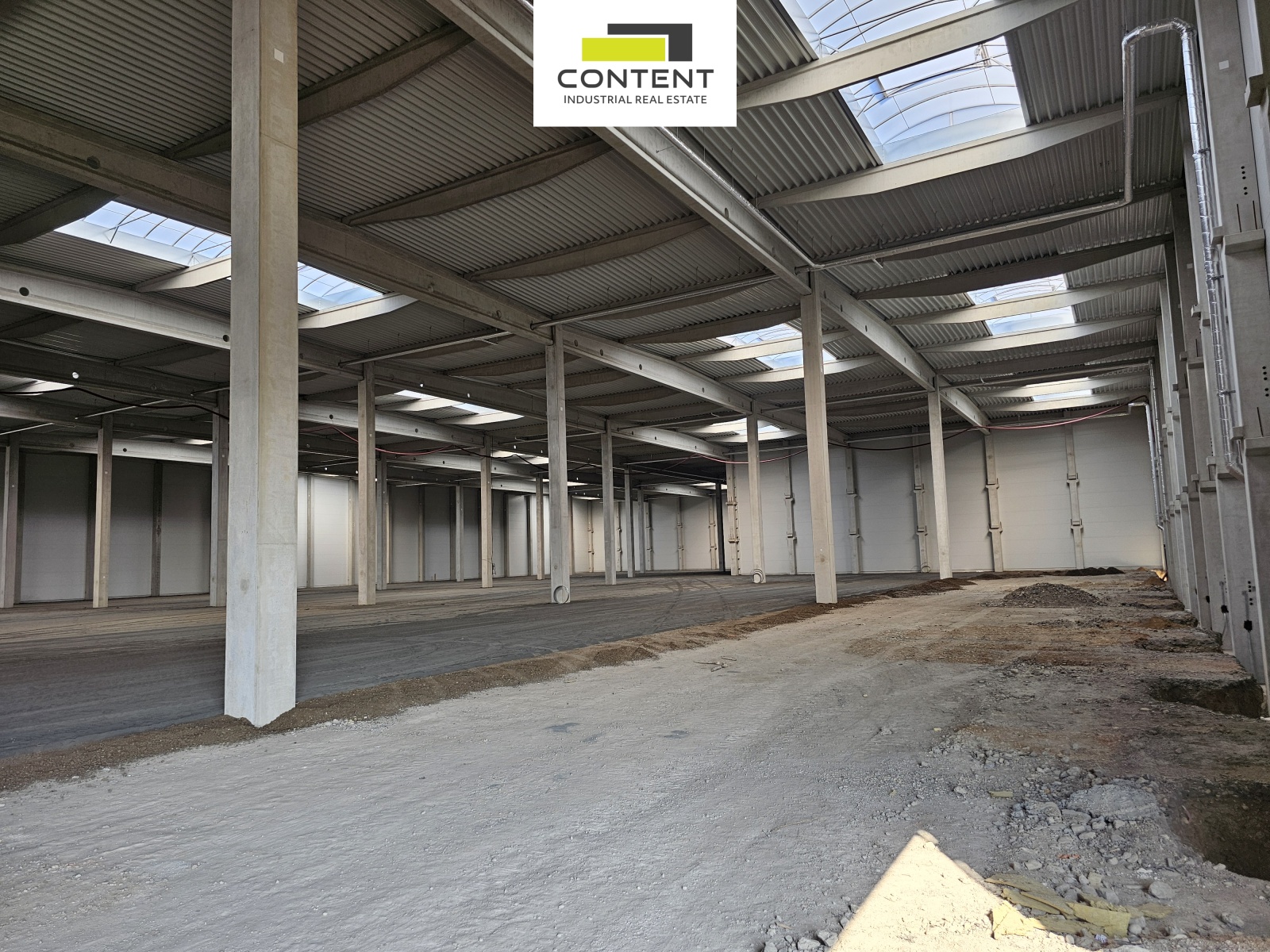 Pronájem skladu, výrobních prostor 15.715 m², Kozomín, D8