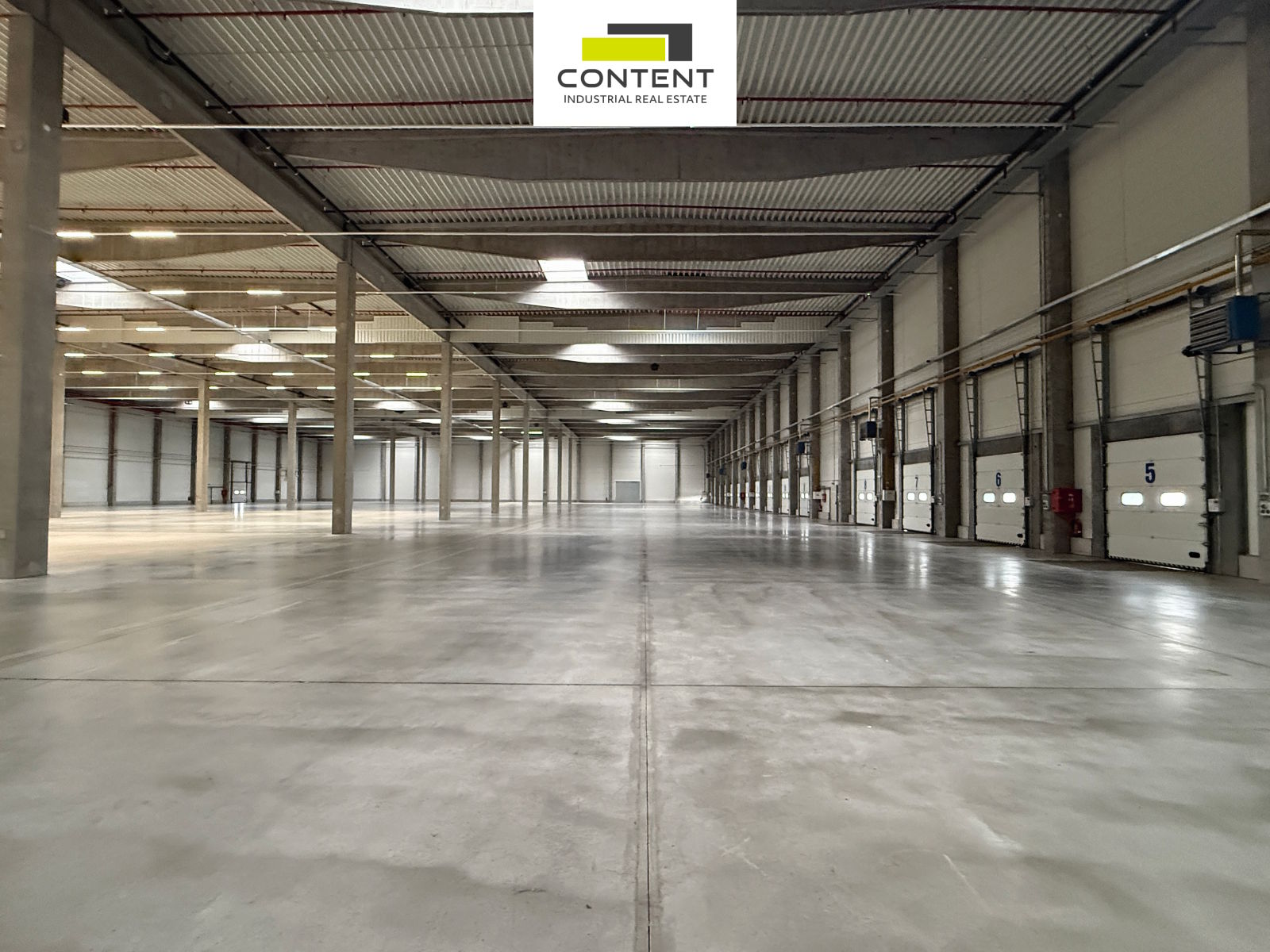 Pronájem skladu, výrobních prostor 7.000 m², Aš, D6