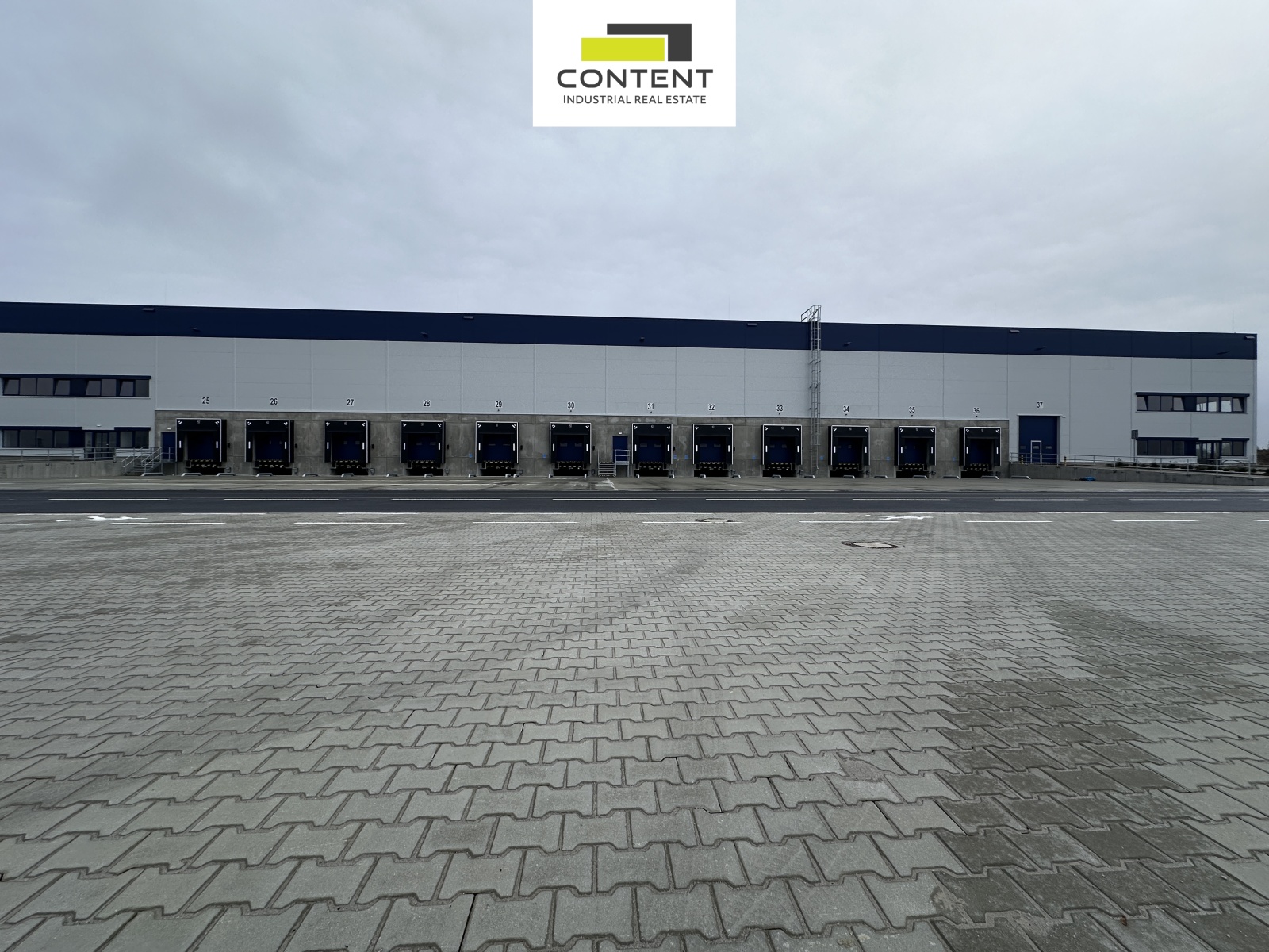 Pronájem skladu nebo výrobních prostor 22.600 m², Cheb, D6