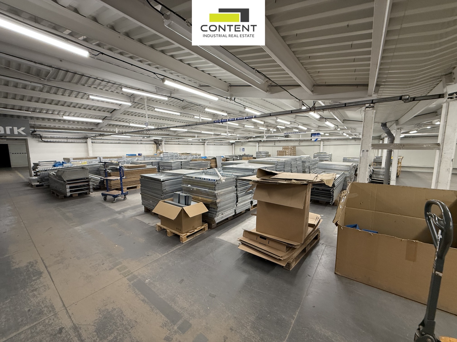 Pronájem skladu, výrobních prostor 2.235 m², Praha 10 - Hostivař