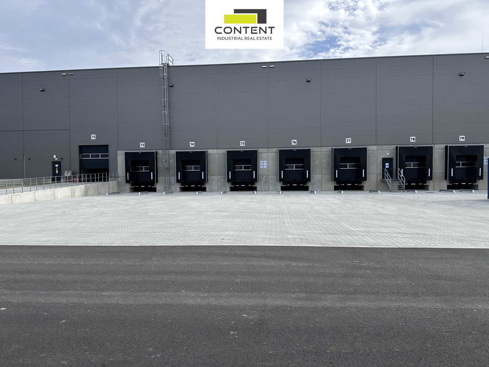 Pronájem skladu, výrobních prostor 4.000 m², Pardubice