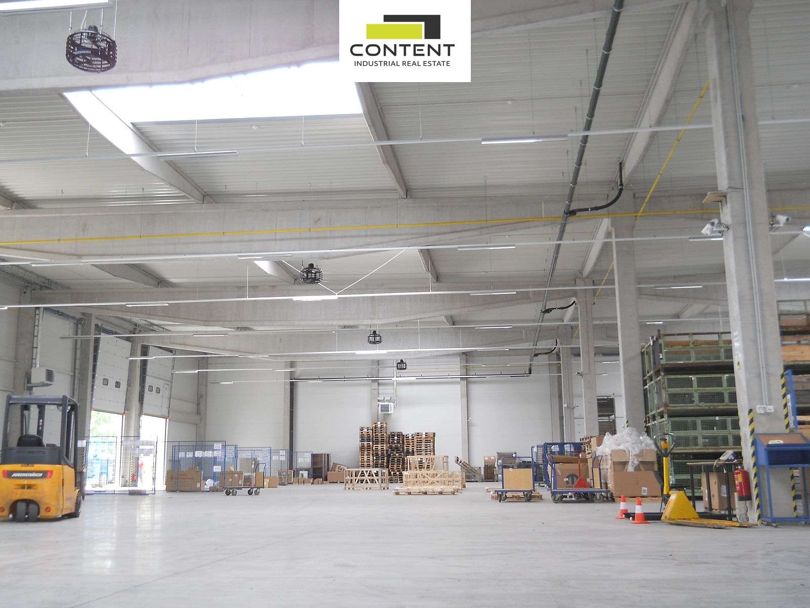 Pronájem skladu, výrobních prostor 10.000 m², Říčany u Prahy