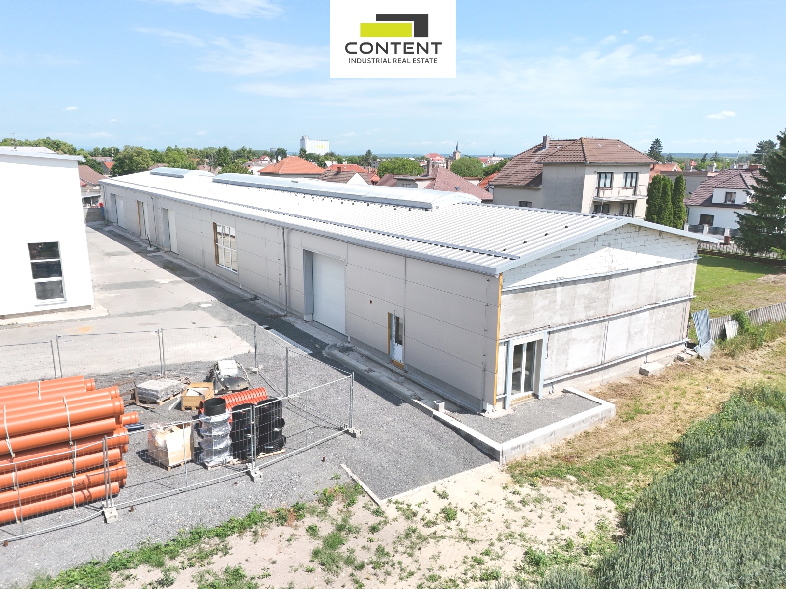 Pronájem skladu, výrobních prostor 867m², Městec Králové