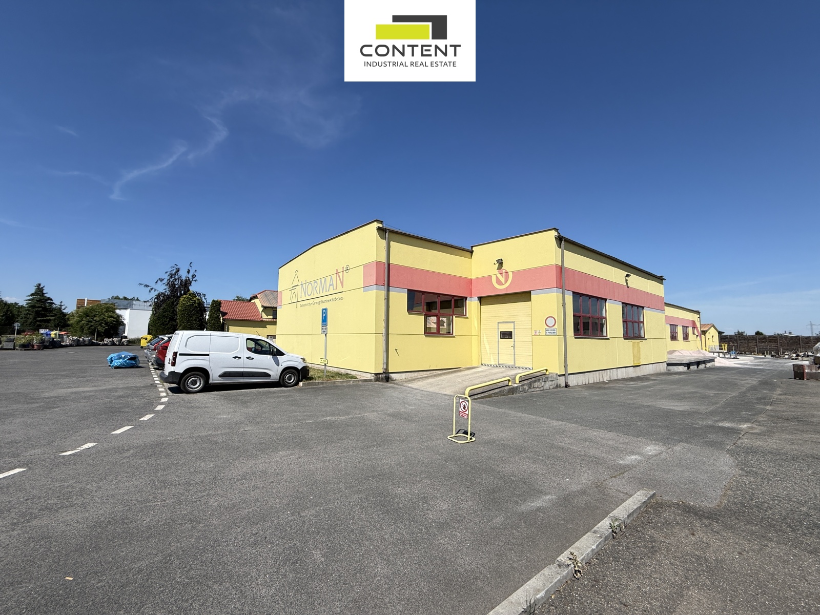 Pronájem skladu , výrobní haly 2010 m² + venkovní plocha 4030 m², Praha východ - Veleň