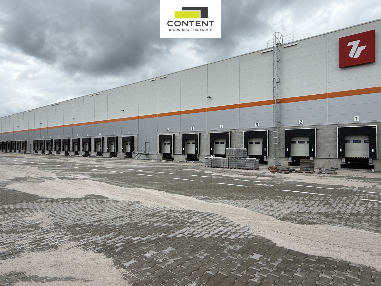 Pronájem skladu, výrobních prostor 3.500 m², Soběslav, D3