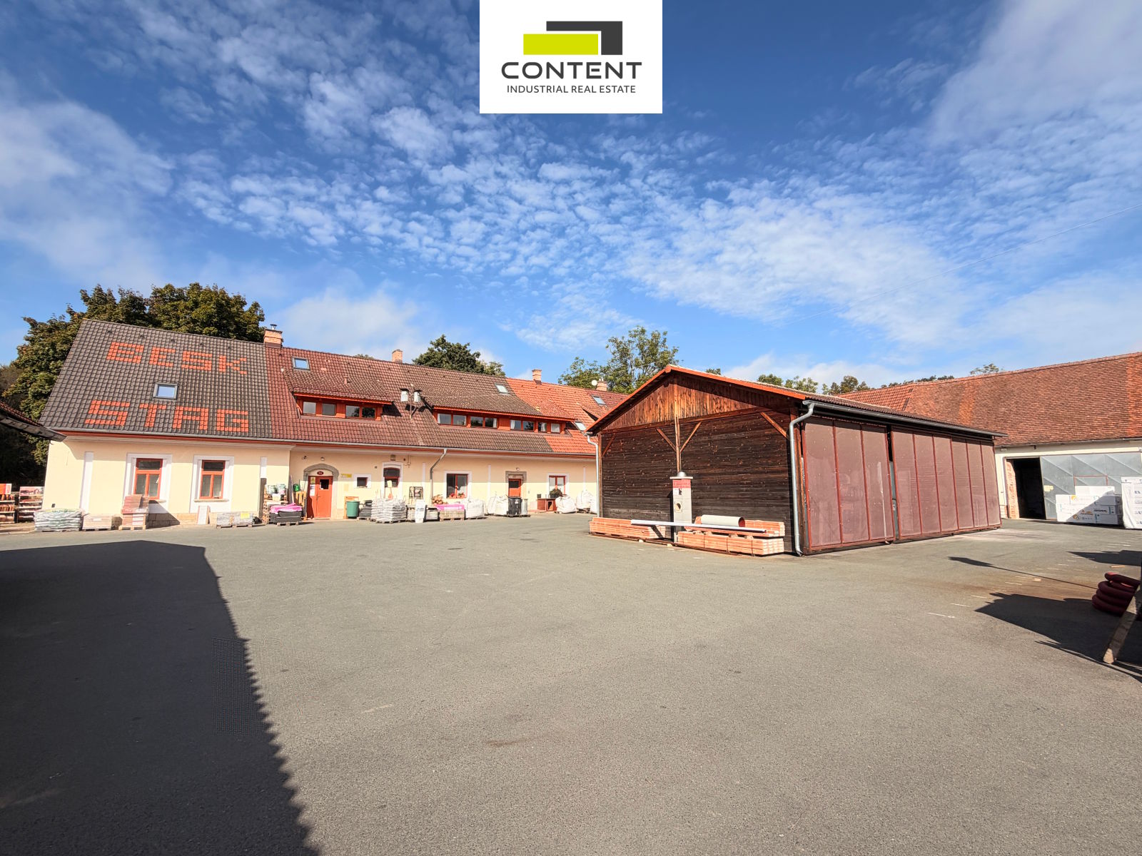 Pronájem komerčního areálu 7 390 m² – Hradec Králové, Věkoše