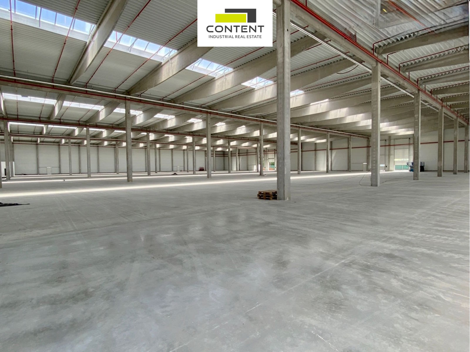 Pronájem skladu, výrobních prostor 10.080 m², Hranice, D1 Olomouc