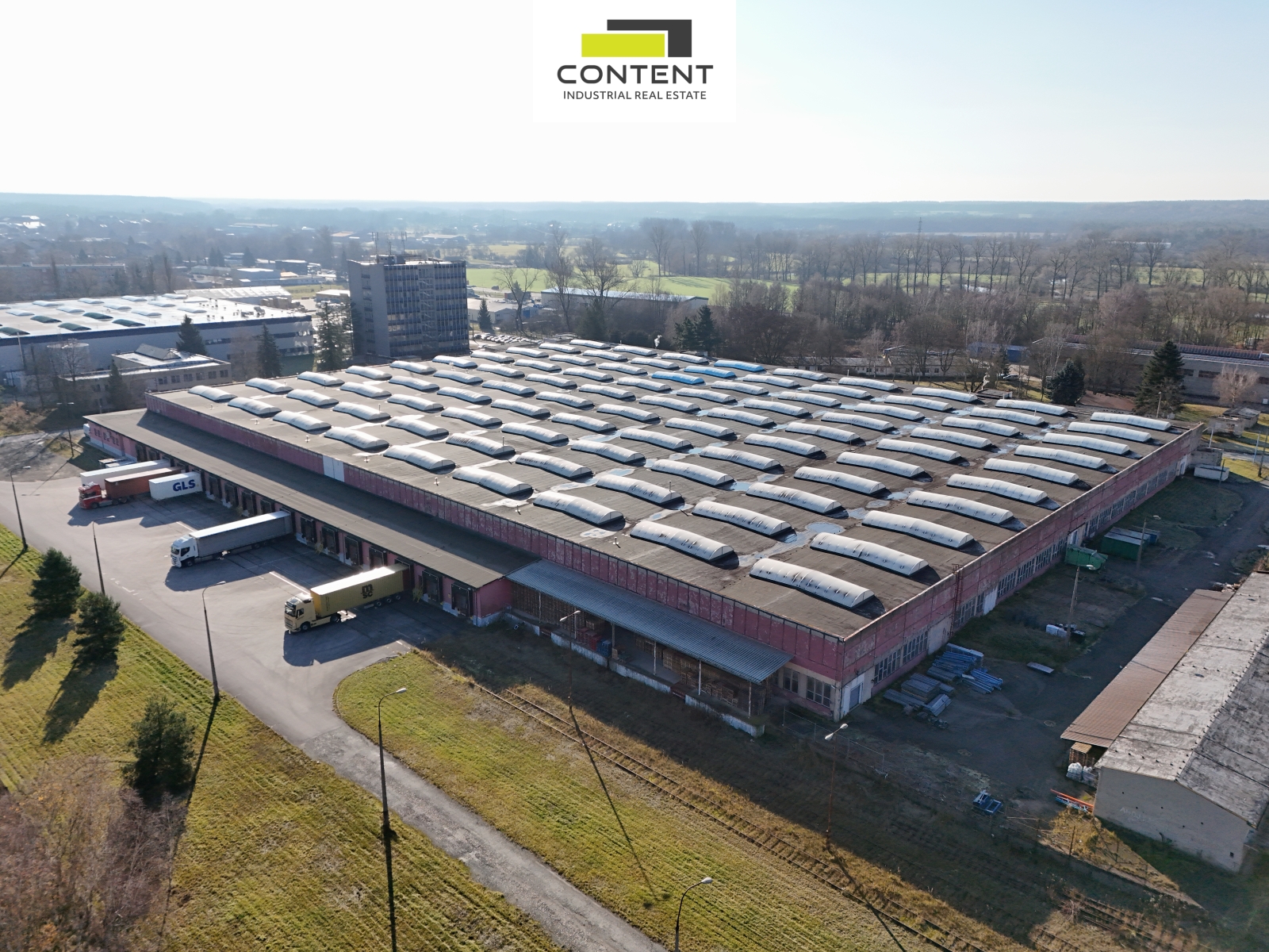 Pronájem skladu / výrobních prostor 22 300 m² - Týniště nad Orlicí